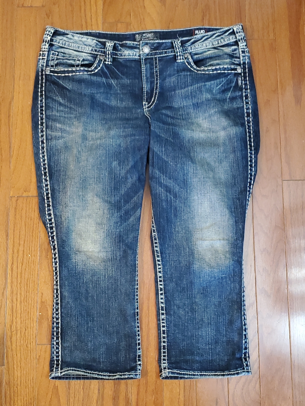 Silver Jeans Co. Suki Mid Rise Capri Denim Size 20 Waist is 22.5